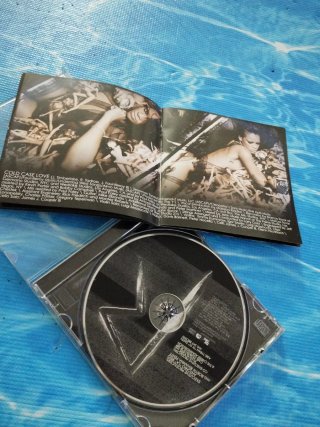 CD Rated R - Rihanna