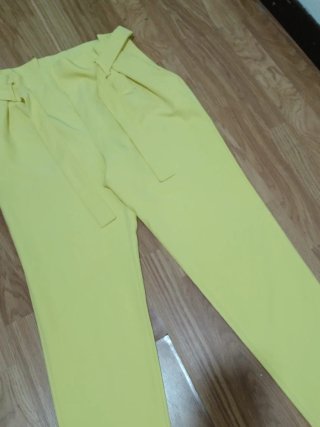 Conjunto Blazer y Pantalón Amarillo talla  L (S