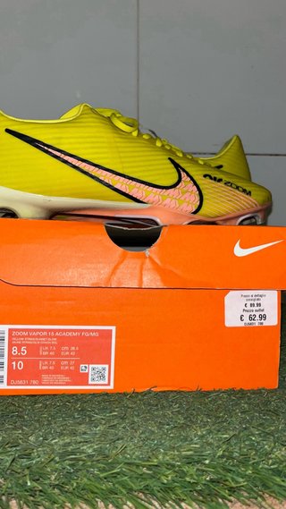 Zapatillas Nike Mercurial Amarillas y Rosas