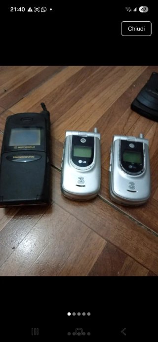 3 Telefoni Vintage Motorola e LG