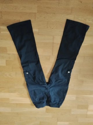 Pantalones cargo negros
