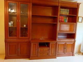 Mueble de Salón Clásico de Madera