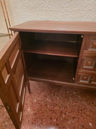 Conjunto de Muebles de Dormitorio de Madera