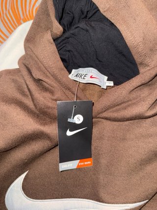Sudadera Nike Marrón Oscuro