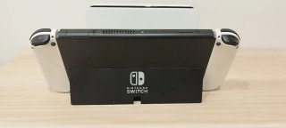 IMPOLUTA! Nintendo Switch OLED Blanca