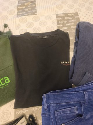 Lote de 7 prendas de ropa para hombre