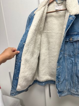 Cazadora vaquera Bershka forrada