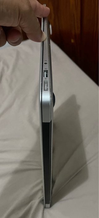 MacBook Air 13 (2015) i5 8GB 128GB SSD