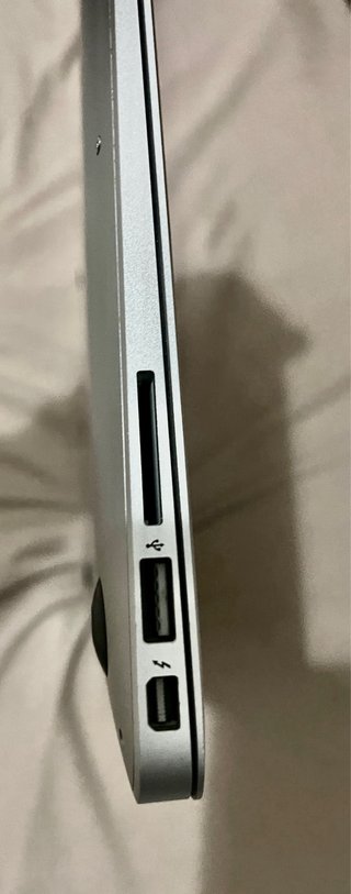 MacBook Air 13 (2015) i5 8GB 128GB SSD