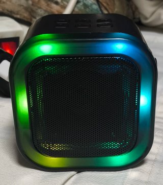 Sistema Karaoke Portátil K12 con Micrófonos
