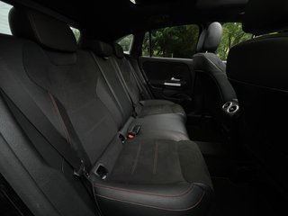 Mercedes-Benz GLA 180 AMG Line 2022 136cv