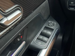 Mercedes-Benz GLA 180 AMG Line 2022 136cv