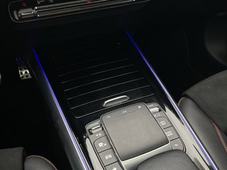 Mercedes-Benz GLA 180 AMG Line 2022 136cv