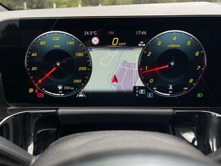 Mercedes-Benz GLA 180 AMG Line 2022 136cv