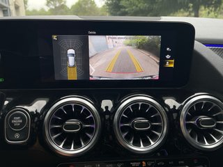 Mercedes-Benz GLA 180 AMG Line 2022 136cv