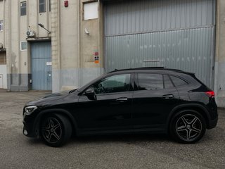 Mercedes-Benz GLA 180 AMG Line 2022 136cv