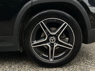 Mercedes-Benz GLA 180 AMG Line 2022 136cv