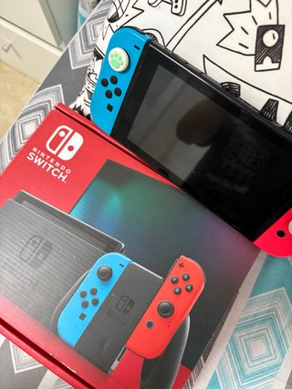 Nintendo Switch Azul y Roja