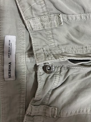 Pantalones cargo beige