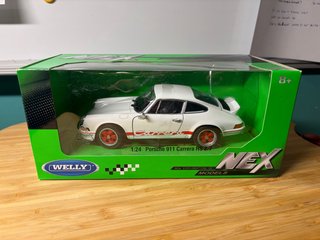 Modello in scala 1:24 Porsche 911 Carrera RS 2.7