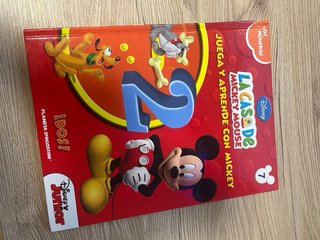 Libros Disney "Juega y aprende con Mickey"
