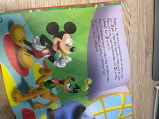 Libros Disney "Juega y aprende con Mickey"