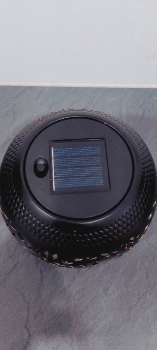 Lámpara solar tipo efecto vela