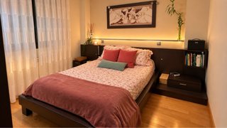 Dormitorio Cabecero, mesillas, Cama y somier