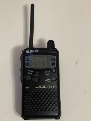 Alinco DJ-S41C Transceptor Radio FM Negro