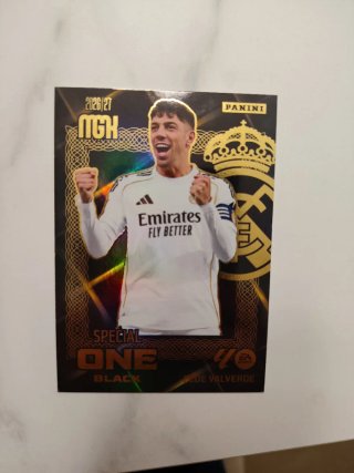 Cromo Panini Fede Valverde Special One Black