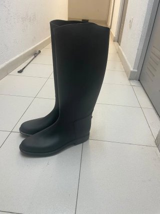 Accesorios Hípica: Botas, Casco, Látigo y Pantalón