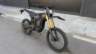 Moto eléctrica talaria komodo