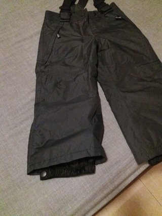 Chaqueta y pantalon nieve niña 2-3 años.