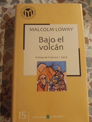 Libro bajo el volcán