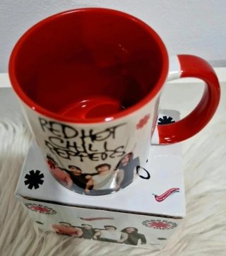 Caneca Red Hot Chili Peppers