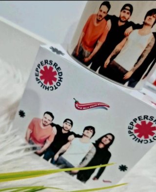 Caneca Red Hot Chili Peppers