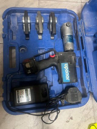 Prensa Multicapa uponor
