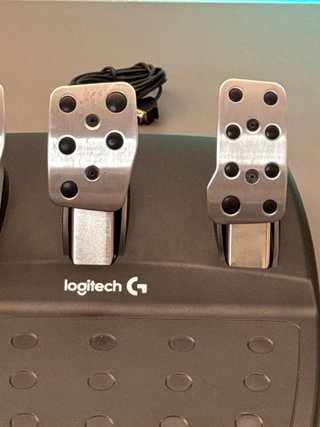 Volante Logitech G29 con Pedales