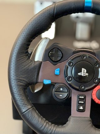 Volante Logitech G29 con Pedales