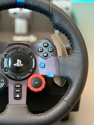 Volante Logitech G29 con Pedales