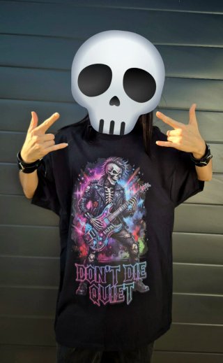 Camiseta Negra Oversize Estampada Rock Metal Punk