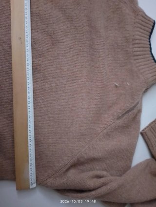 Jersey camel hombre cremallera lateral cuello