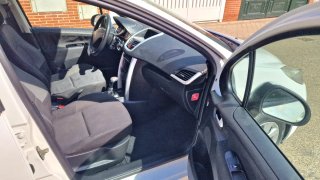 Peugeot 207 2012 1.4 hdi 70cv.