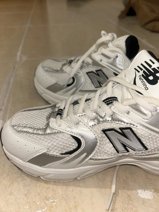 New Balance Bambas Plata y Blanco precio negociabl