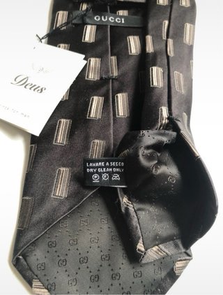 Corbata Gucci Negra
