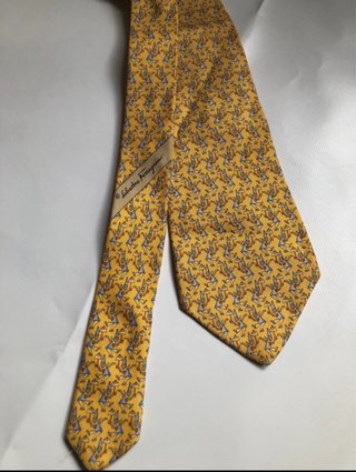 Corbata Salvatore Ferragamo Amarilla