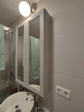 Armario espejo baño madera y cristal