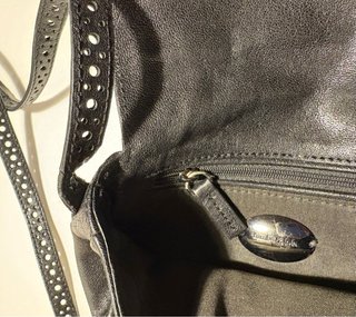Bolso Bimba y Lola Piel Vacuno Negro (15x15x4cm)