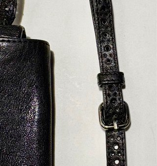 Bolso Bimba y Lola Piel Vacuno Negro (15x15x4cm)