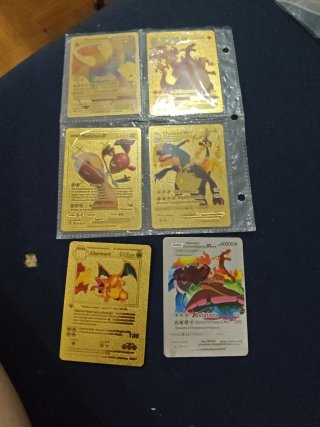 Cartas Pokémon Doradas Charizard VMAX